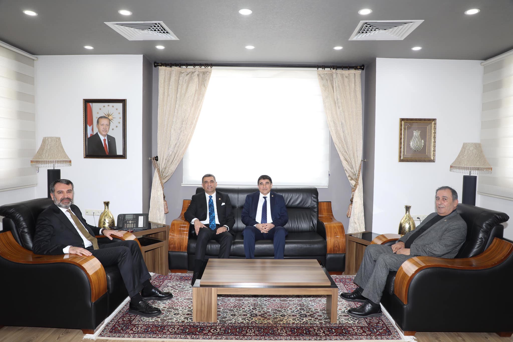 Milletvekili İlhan, Elazığ’da Esnafın Sorunlarını Dinledi2