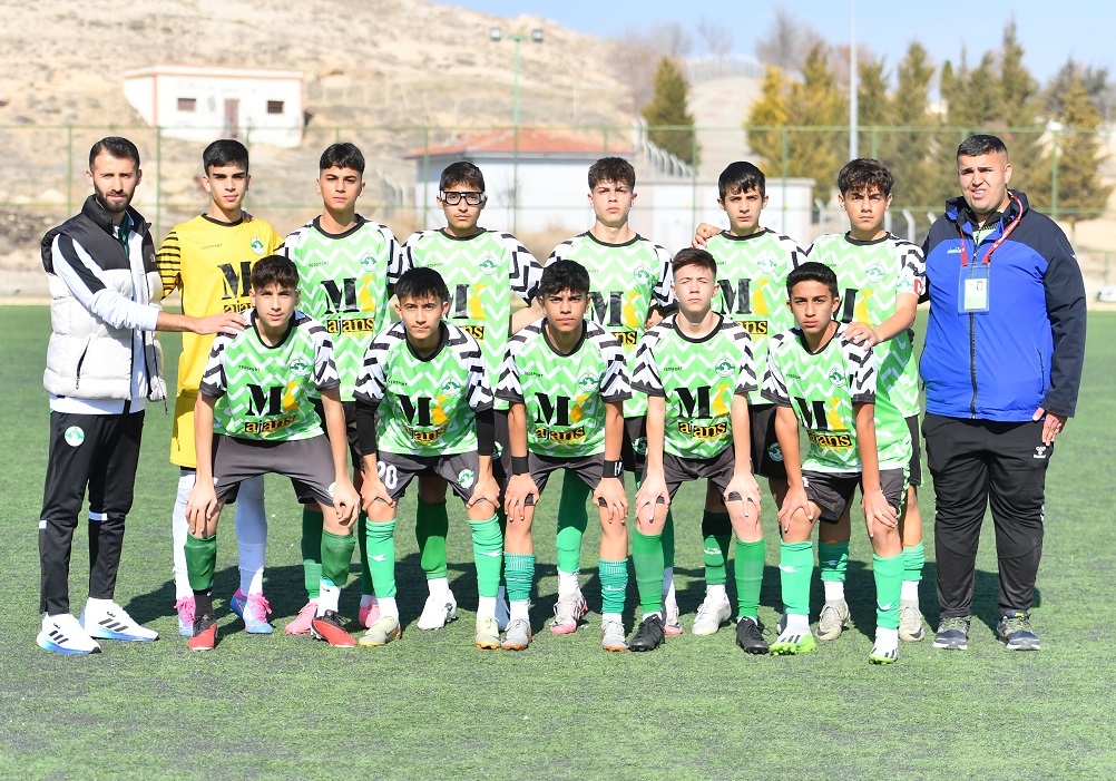 U14 Ve U15 Takımlarımız Ankara Yolcusu (1)