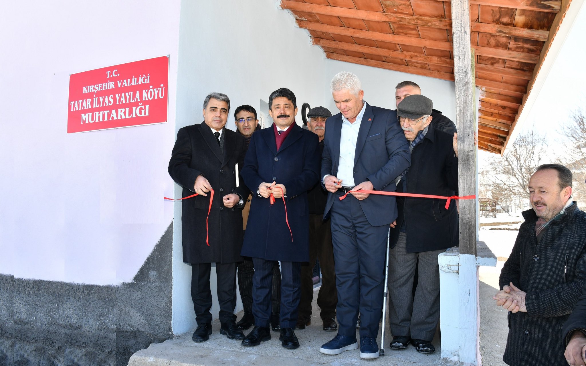 Vali Demiryürek, Köy Halkı Bir Araya Geldi2