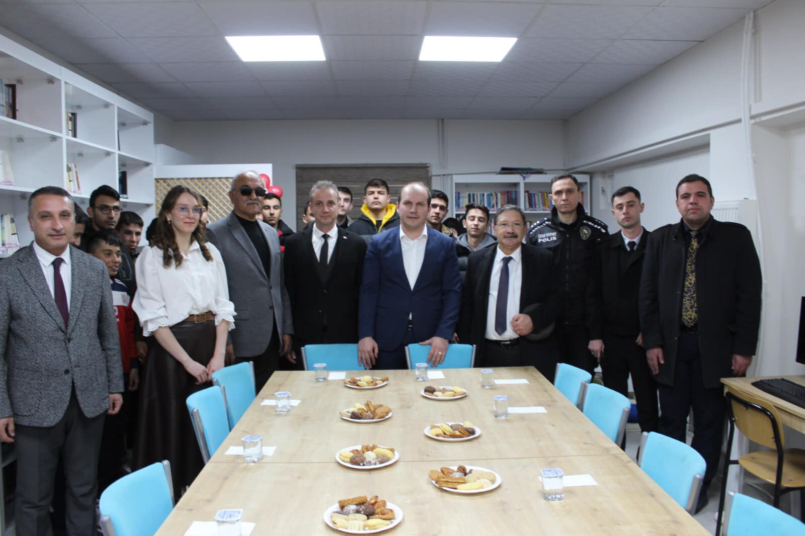 Boztepe İlçe Halk Kütüphanesi Yenilenen Yüzüyle Hizmette