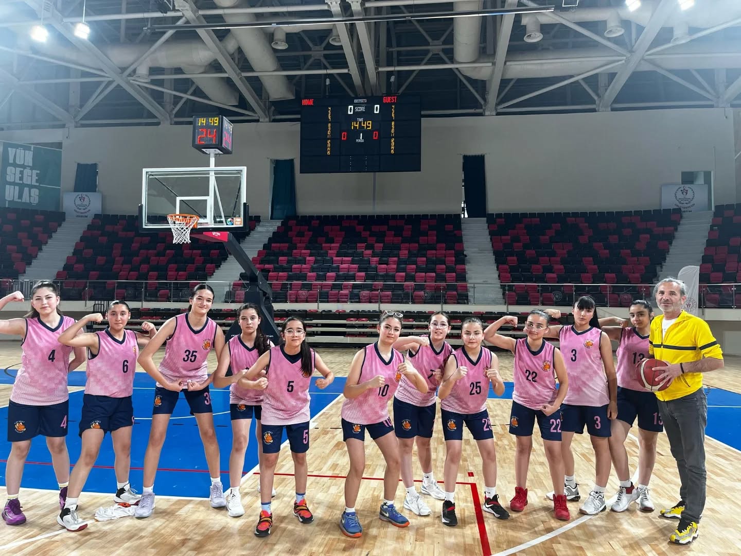 Cacabey İlk Maçinda Gali̇p Geldi̇ 66 30 (1)