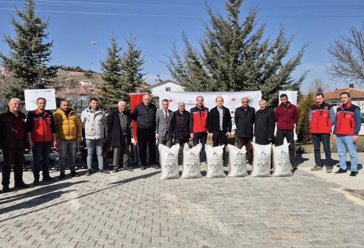 Çiftçilere 400 Kg Tohum Dağıtıldı