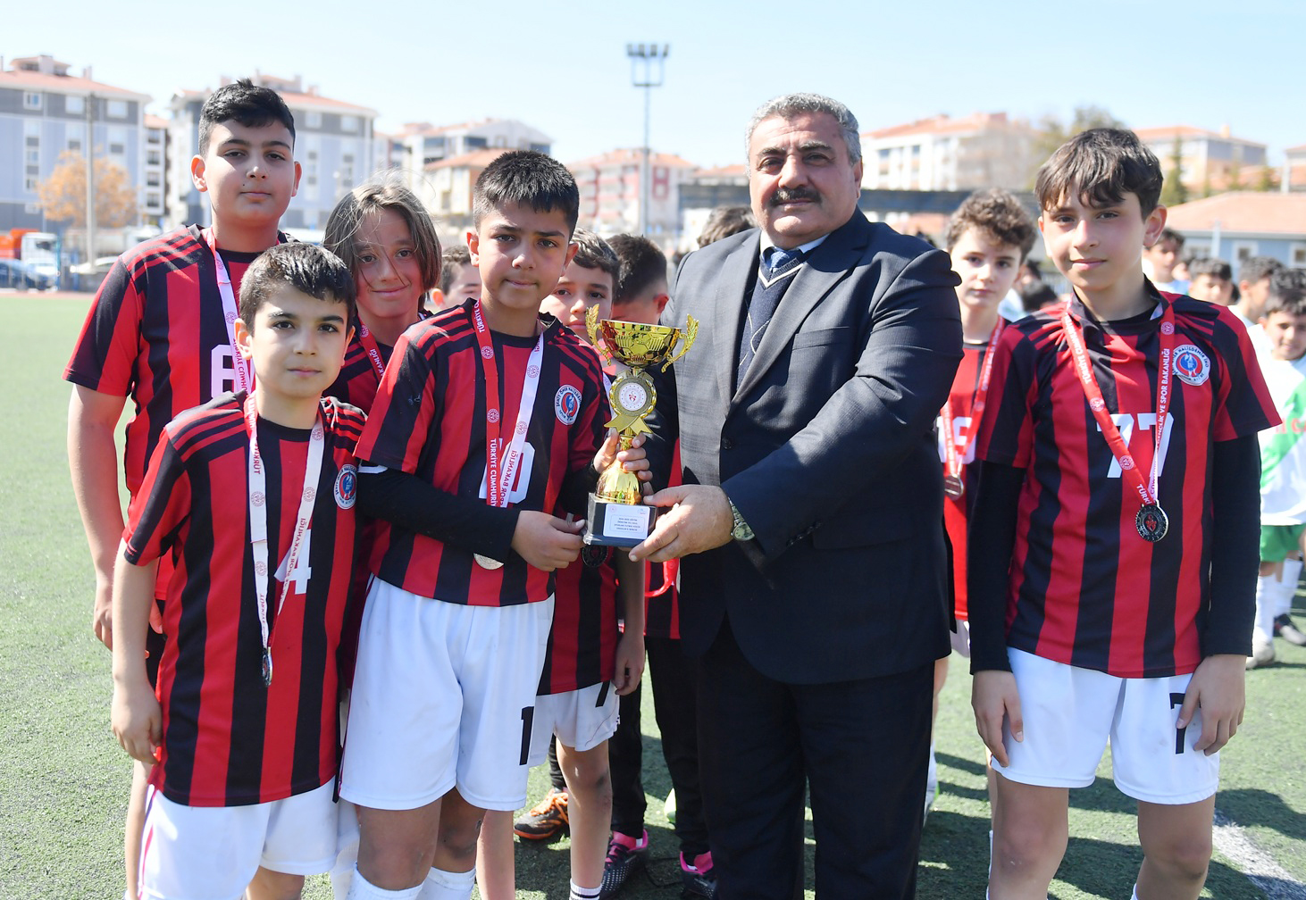 Ömer Halisdemir 2’Ncilikle Yetindi (2)