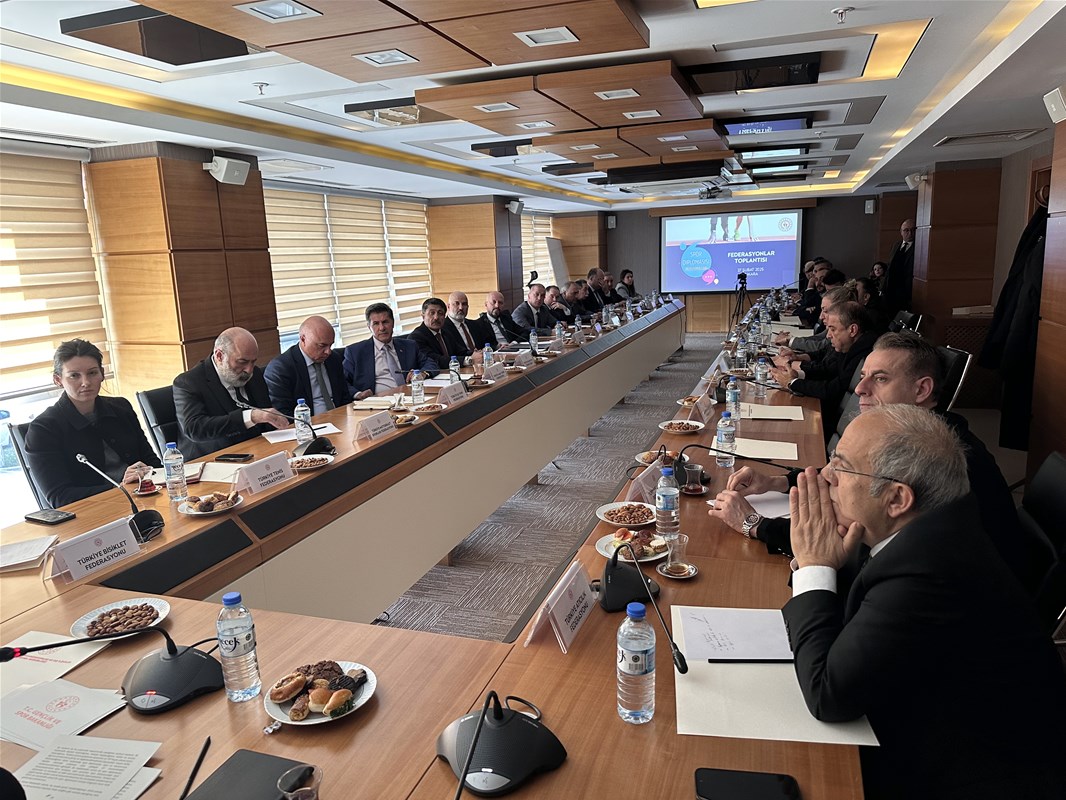 Spor Diplomasisi Buluşmaları’nda, Akademisyenler Ve Federasyonlarla Görüşüldü (1)