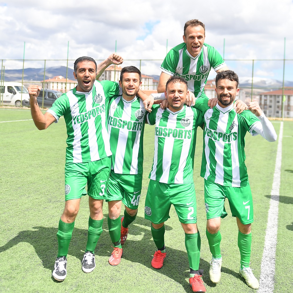 Evimizdeki Son Maçımız, Galibiyetle Bitsin (1)