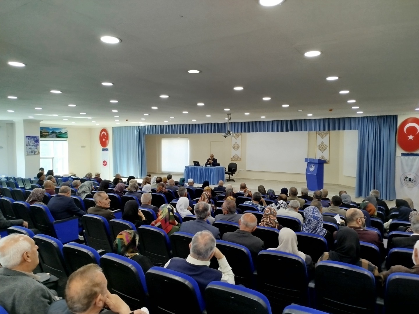 Kırşehir’de 200 Hacı Adayı Eğitim Seminerine Katıldı!