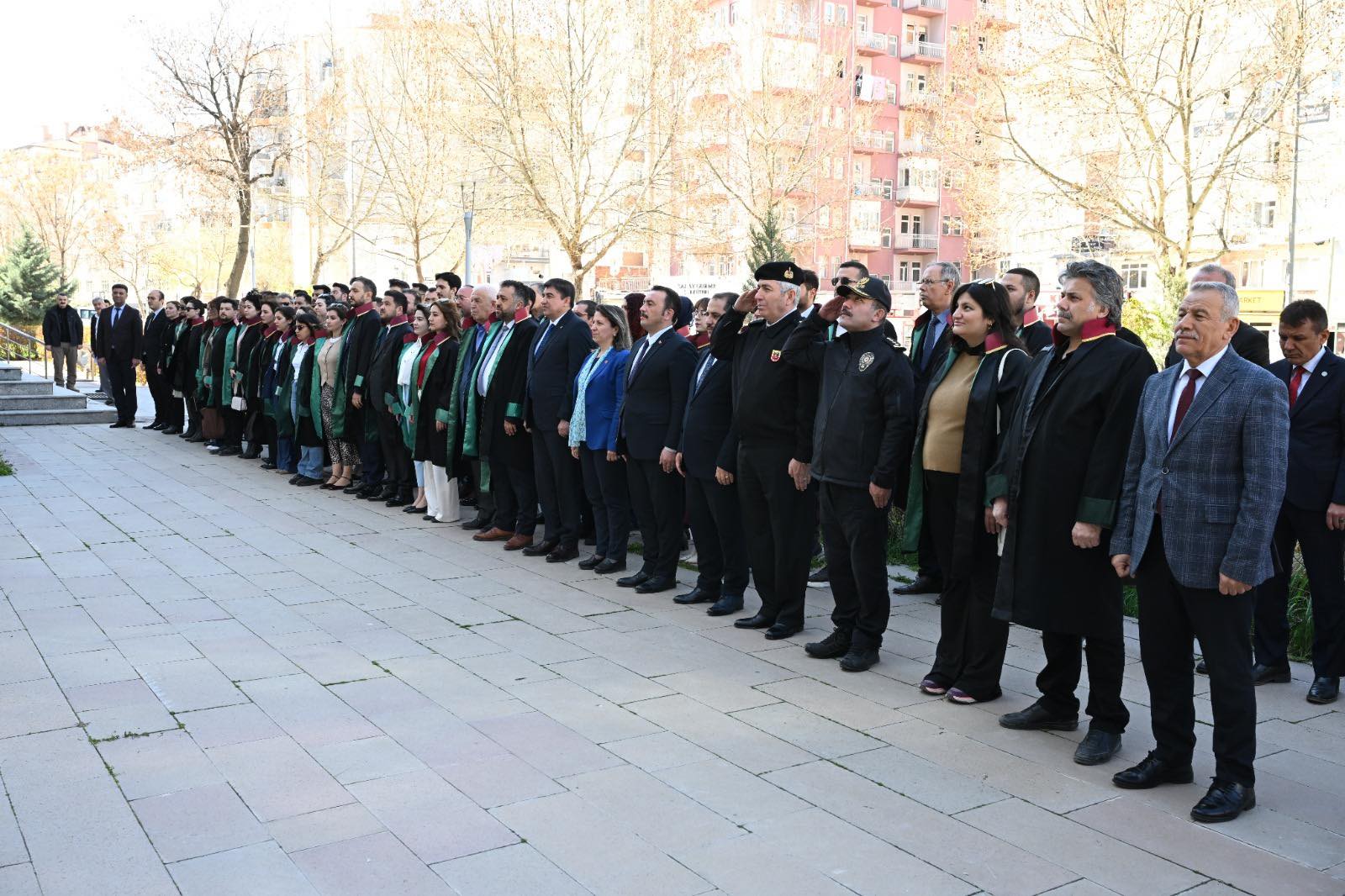 Kırşehir’de Avukatlar Günü Kutlandı