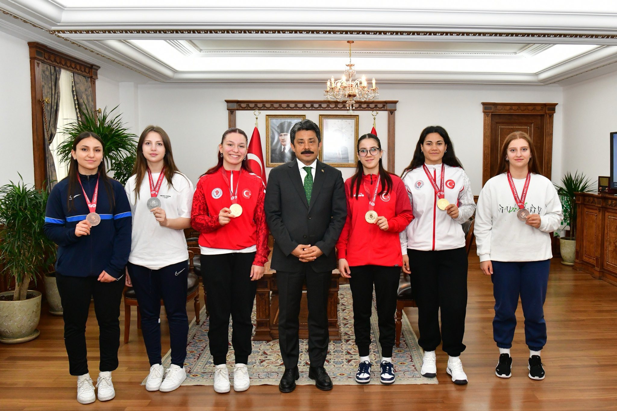 Kırşehirli Sporculardan Vali Demiryürek’e Ziyaret (3)