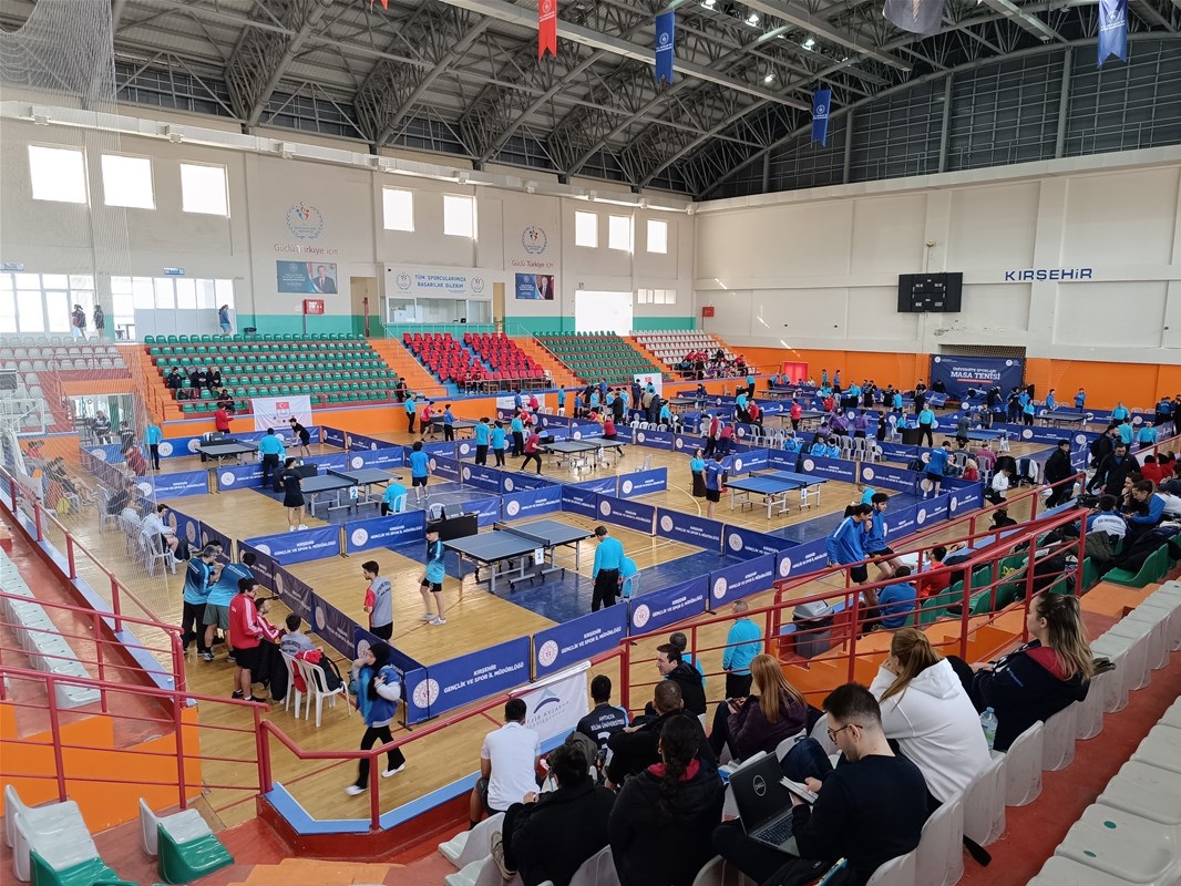 Masa Tenisi Şampiyonası Başlıyor (1)