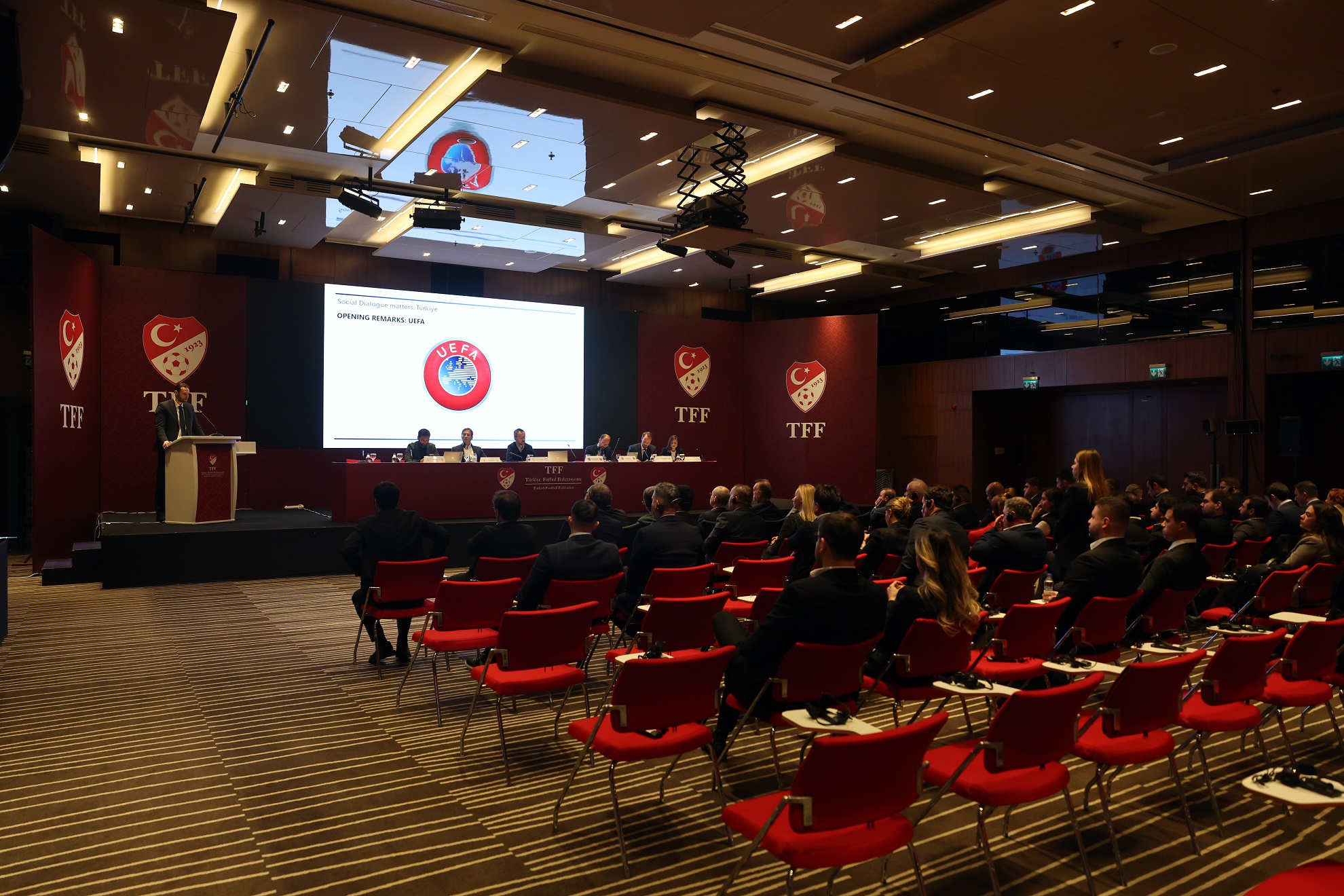 Uefa Koordinasyonundaki Eu Social Dialogue Toplantısı, Riva'da Düzenlendi (2)