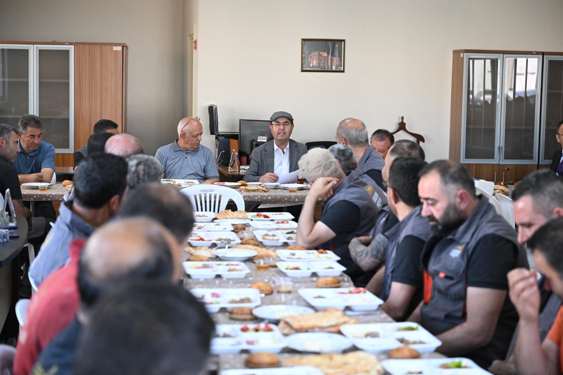 Başkan Ekicioğlu, Belediye Personeliyle Bir Araya Geldi2