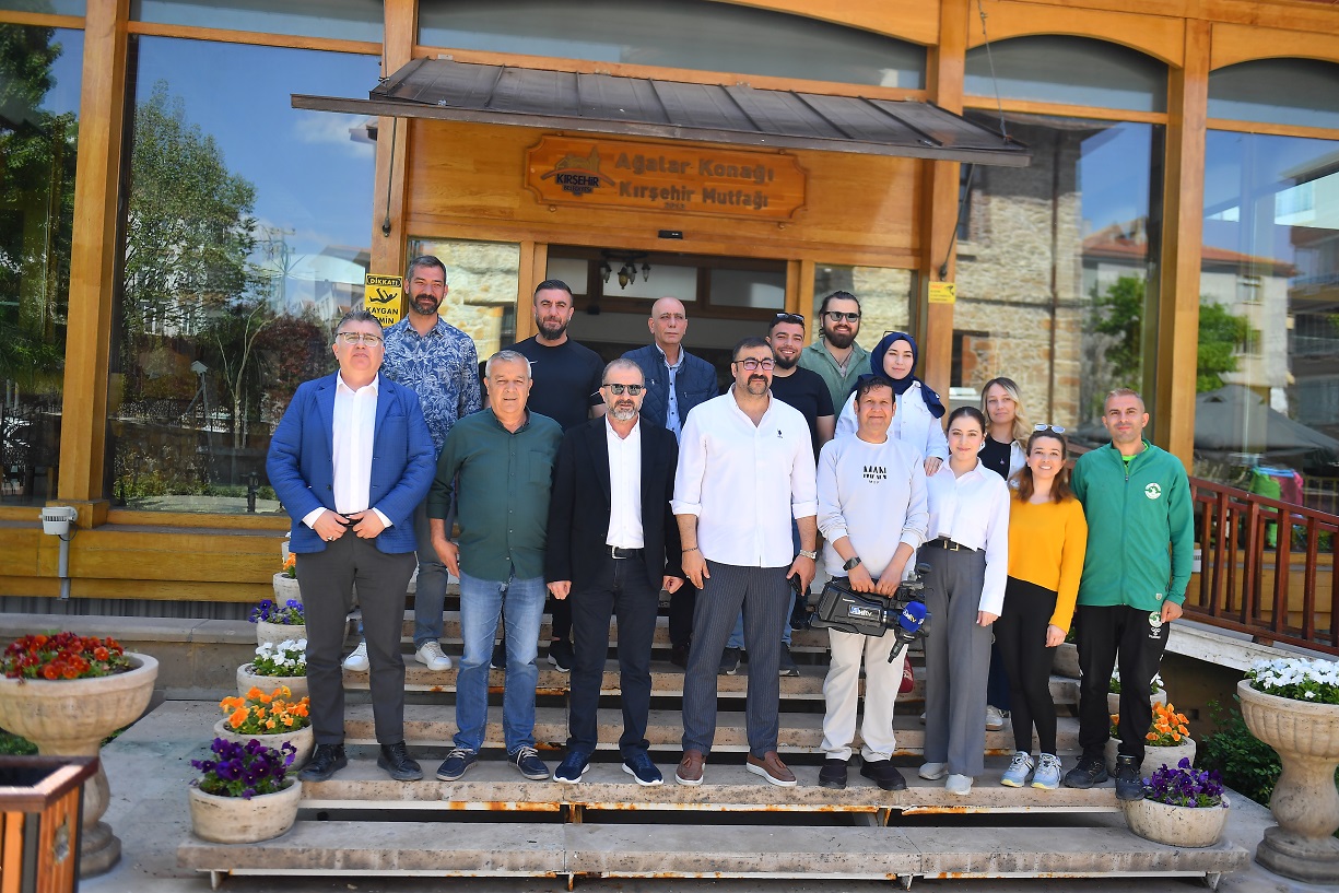 Başkan Işık “Kulübe Talip Olanlar Varsa, Seve Seve Devretmeye Hazırız” (2)