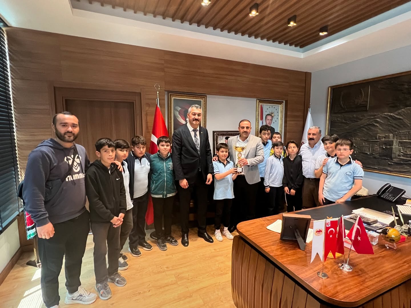 Futsalın Şampiyonlarından Başkan Hakanoğlu’na Ziyaret (2)