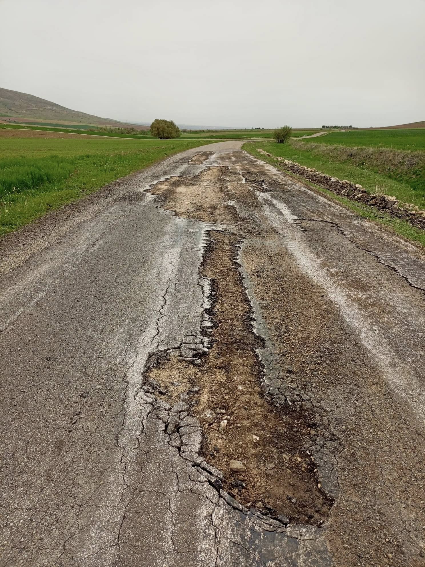 Kırşehir İl Özel İdaresi Karıncalı Köy Yolunda Çalışma Yaptı2