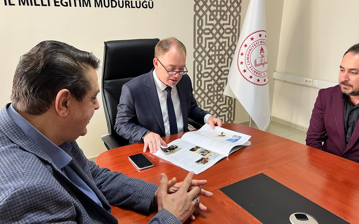 Kırşehirli Öğrencilerden “Güldeste Gazetesi” Ile Örnek Çalışma1