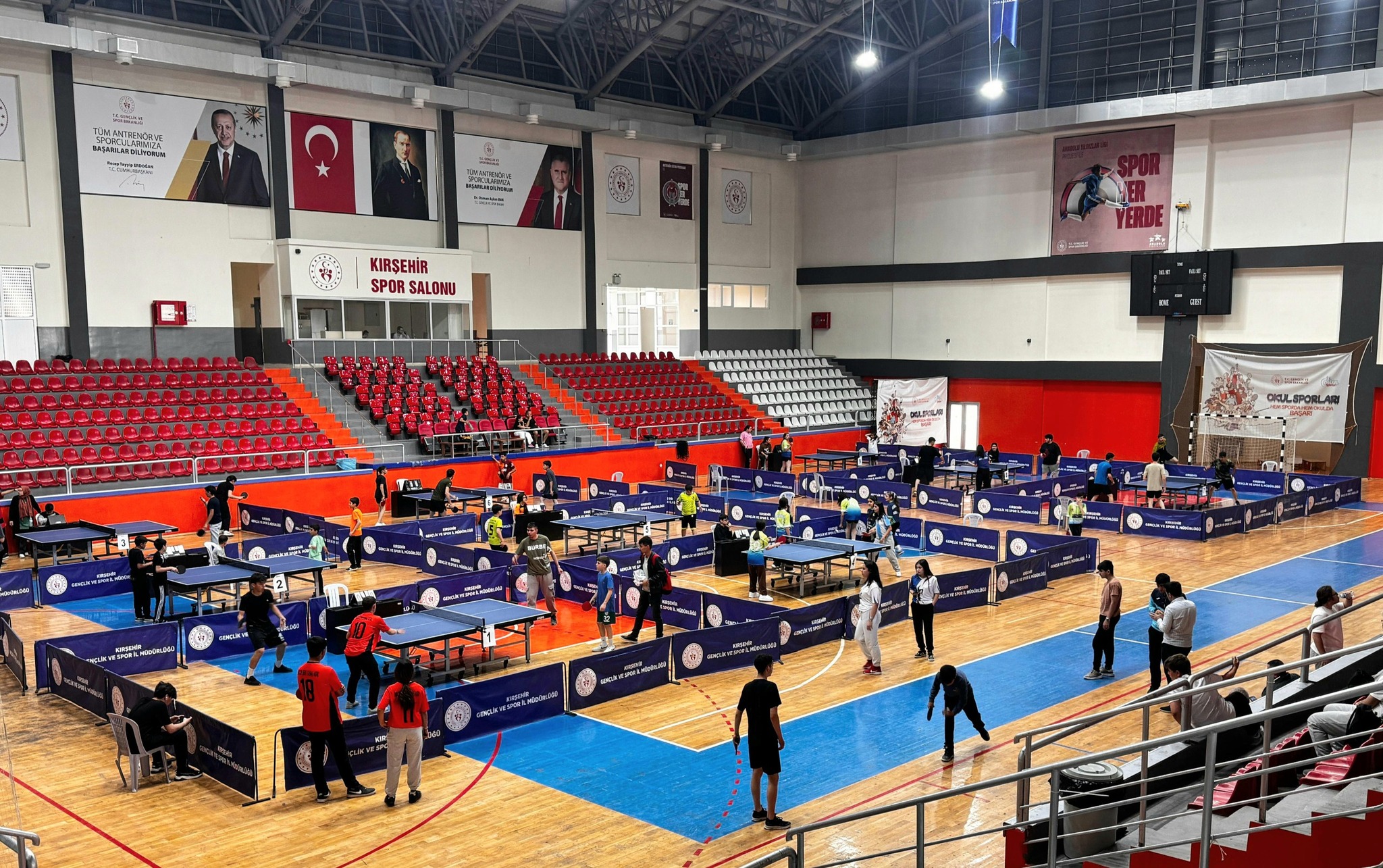Masa Tenisinde Dereceye Girenler Ödüllendirildi (1)