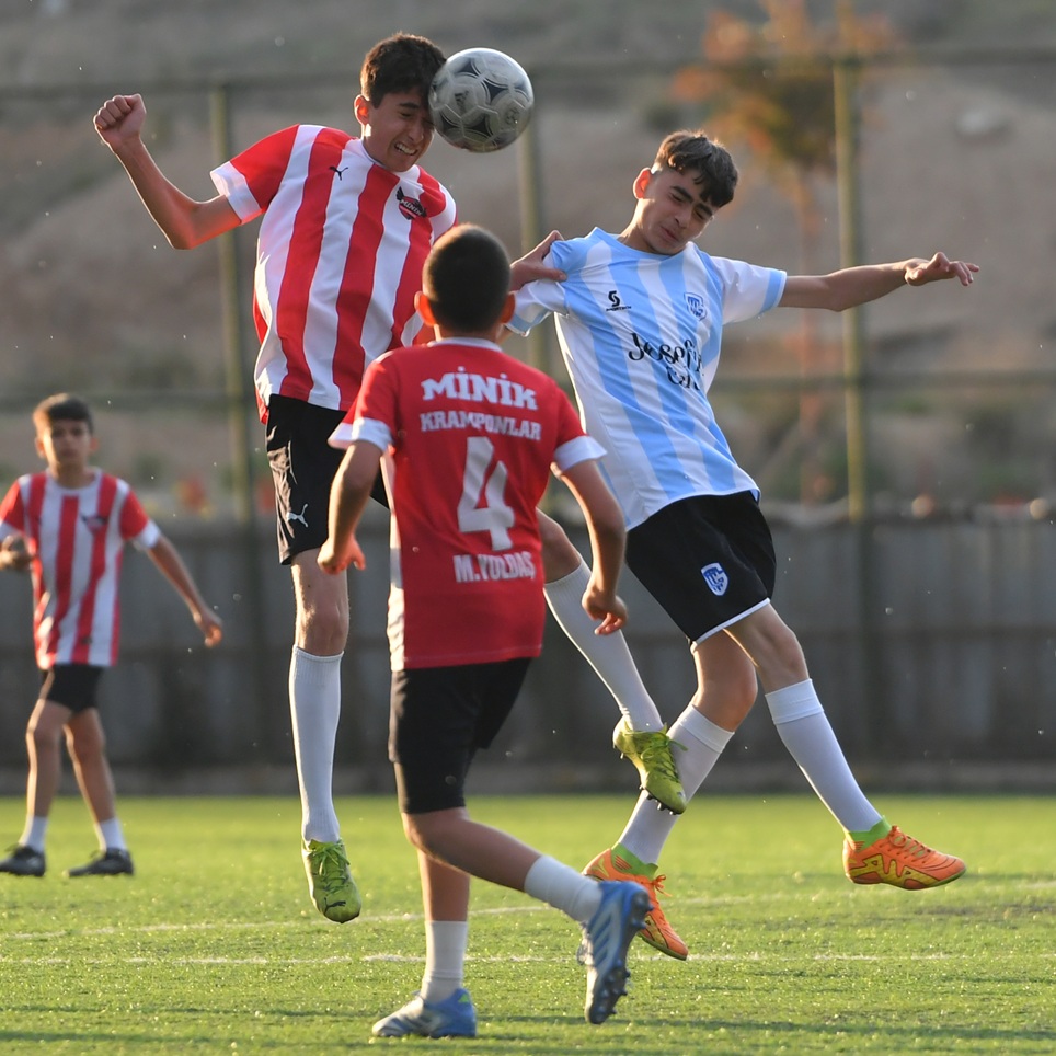 Minik Kramponlar, Gruptan Lider Olarak Çıktı 3 1 (2)