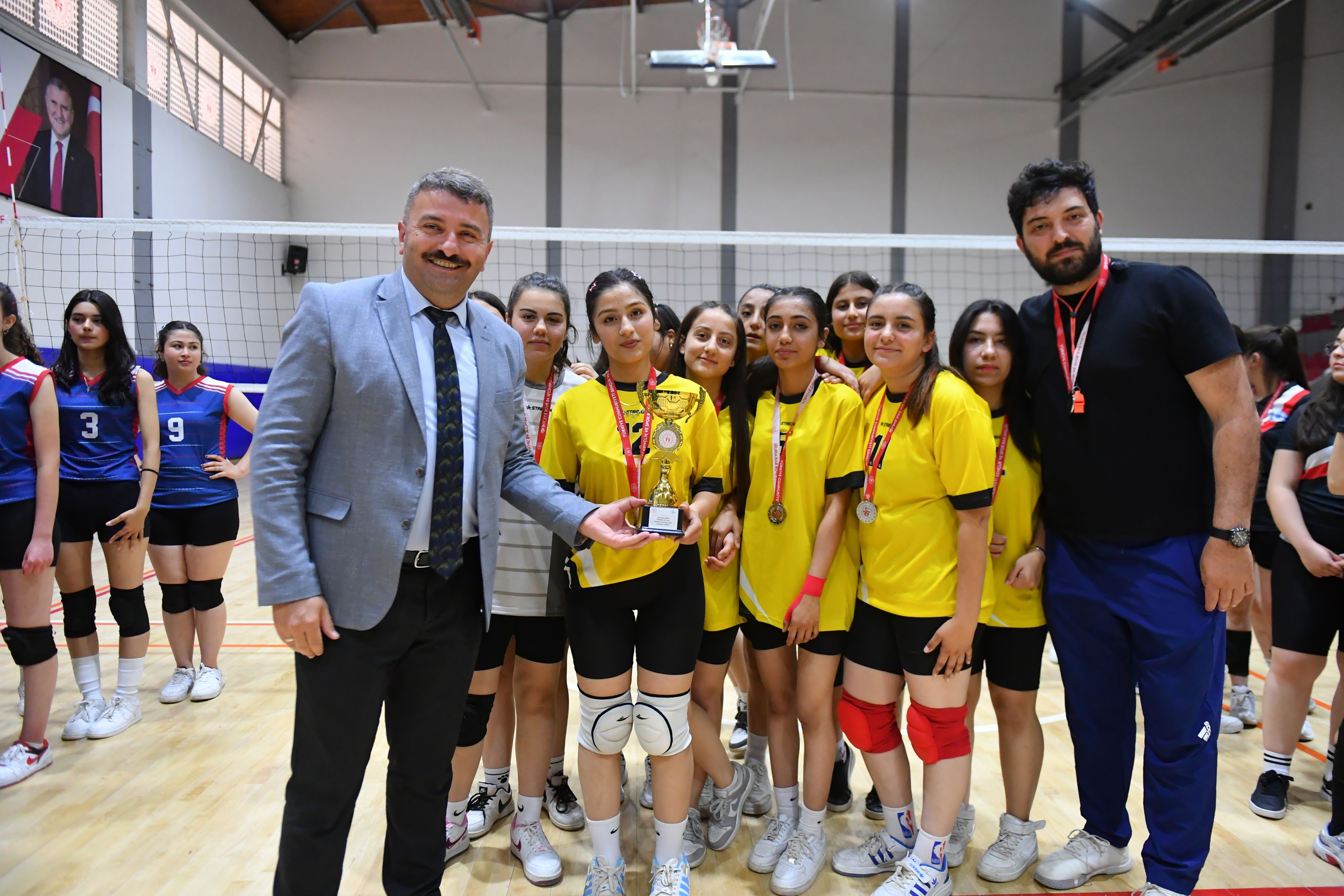 Mucur, Voleybolda Il 2’Ncisi Oldu (1)