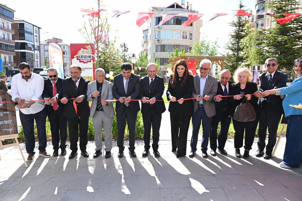 Prof. Dr. Ganire Paşayeva Parkı Açıldı