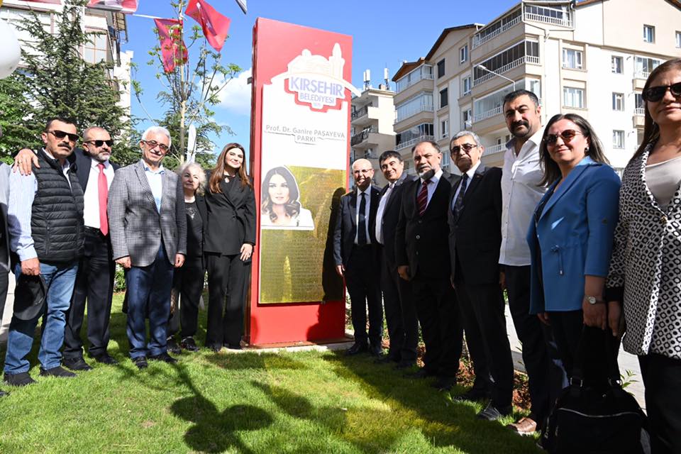 Prof. Dr. Ganire Paşayeva Parkı Açıldı2