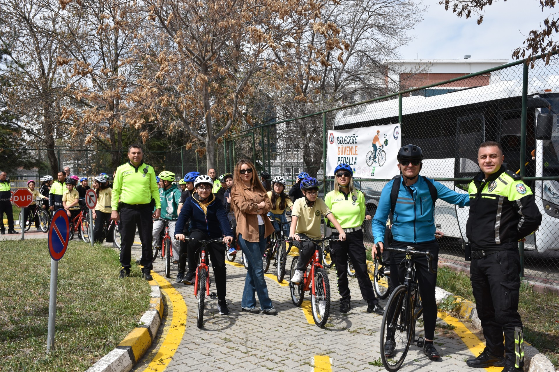 Sağlıklı Ve Güvenli Ulaşım Için Pedalla3