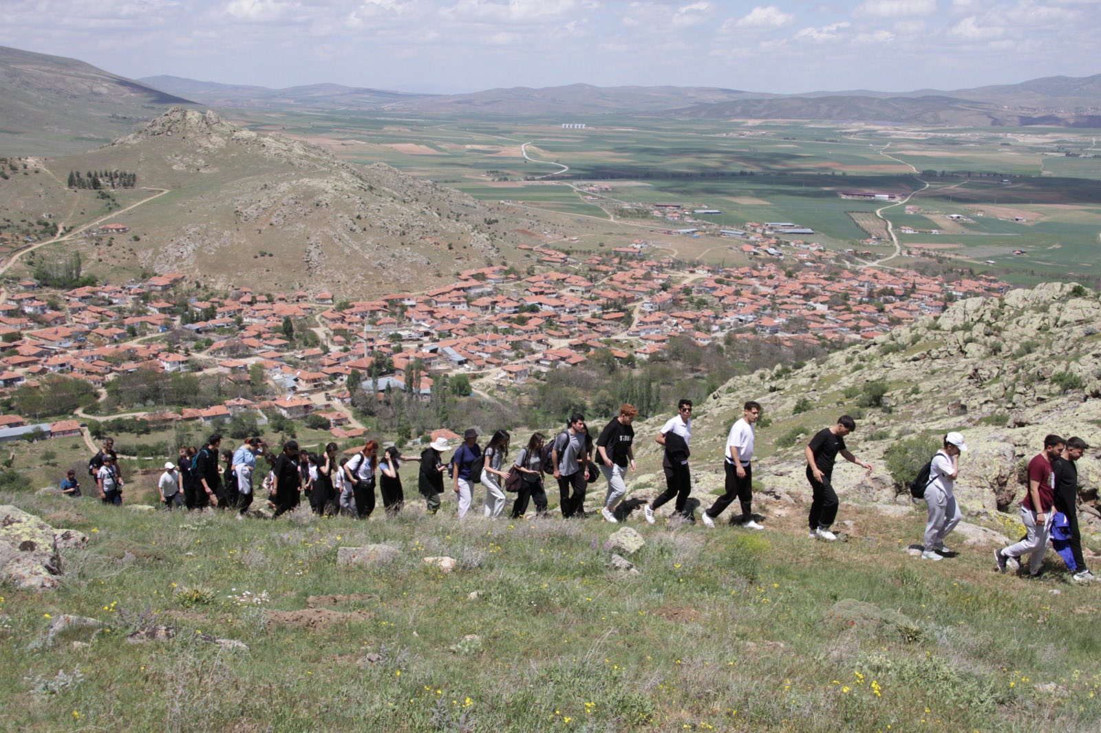 Ülkü Ocakları Kırşehir’den Doğa Yürüyüşü (1)