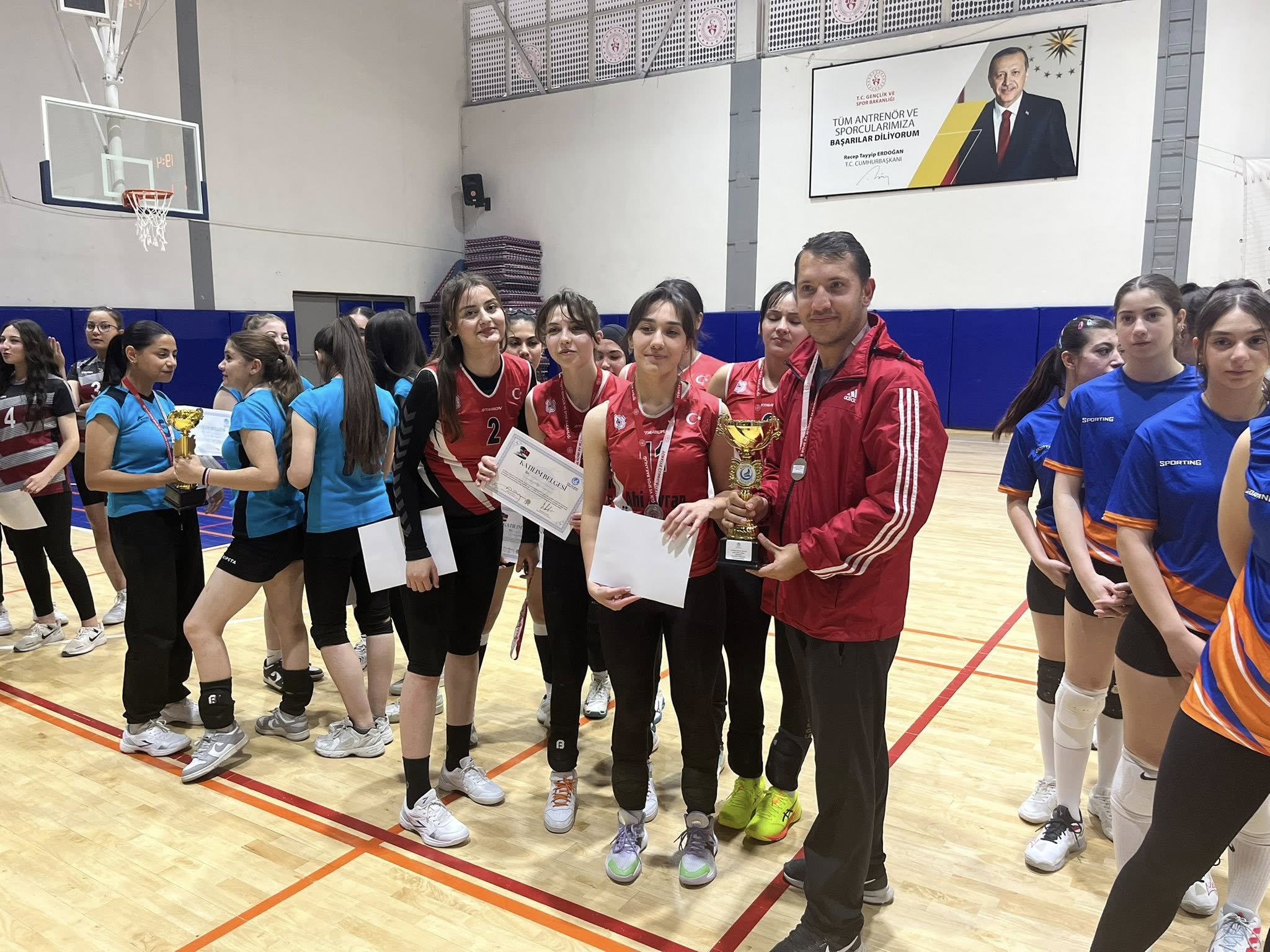 Ülkü Ocaklarından Voleybol Turnuvası (5)