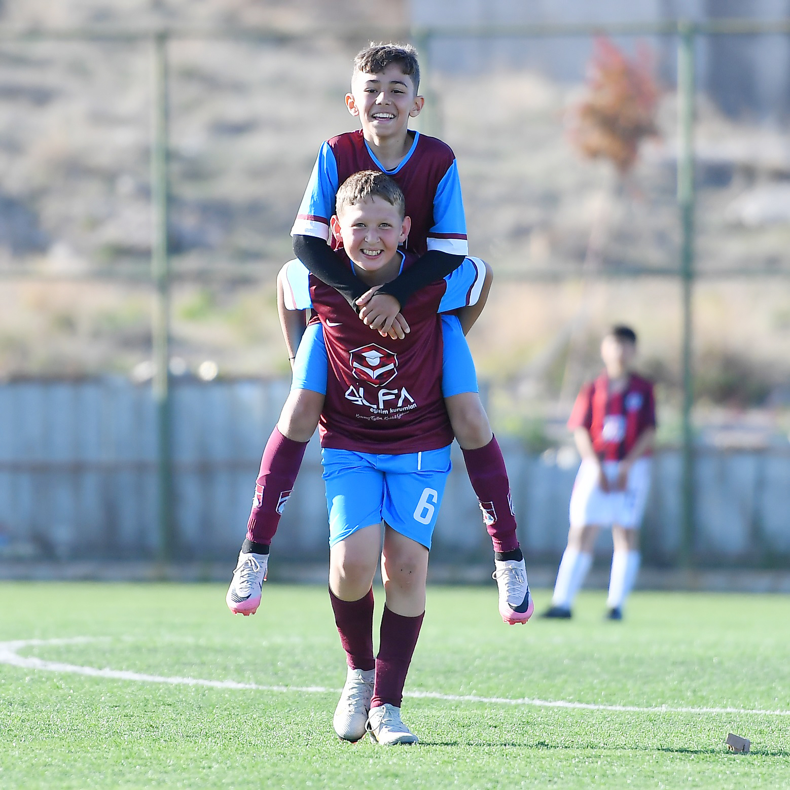 Yetişen Yıldızlar, 3 Puanı 4 Golle Aldı 4 1 (2)