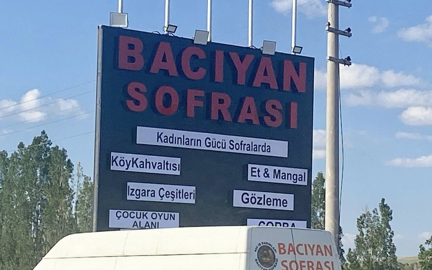 Başkan Ünsaahilik Ruhuyla Üreten Kadınlara Selam Olsun!”