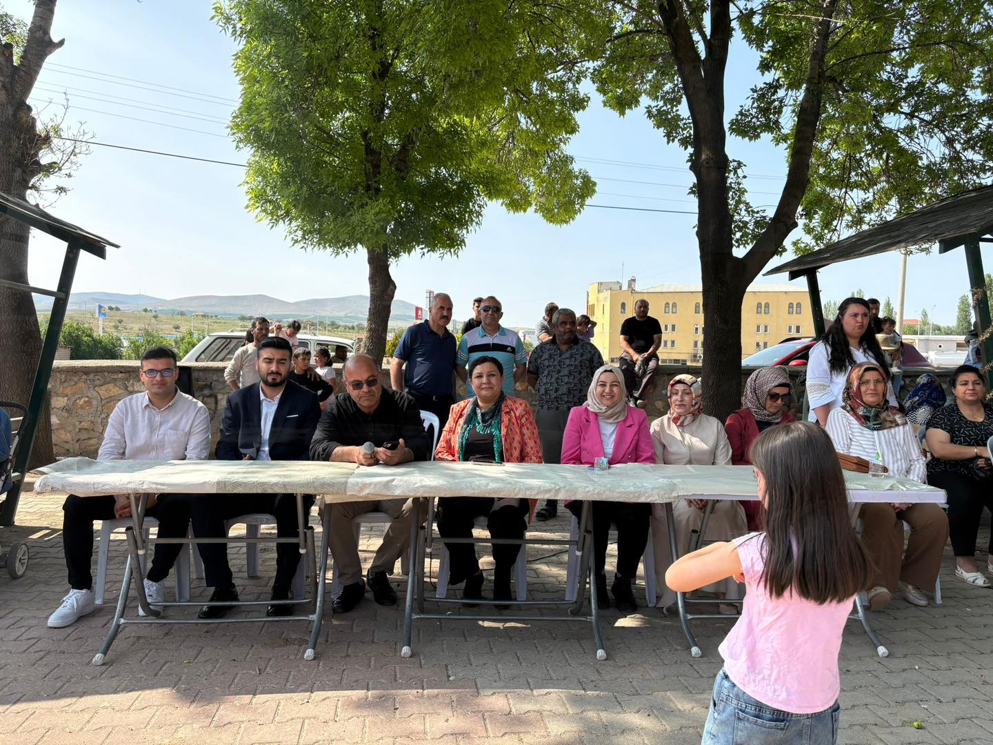 Bayram Sevici Miniklerle Daha Anlamlı