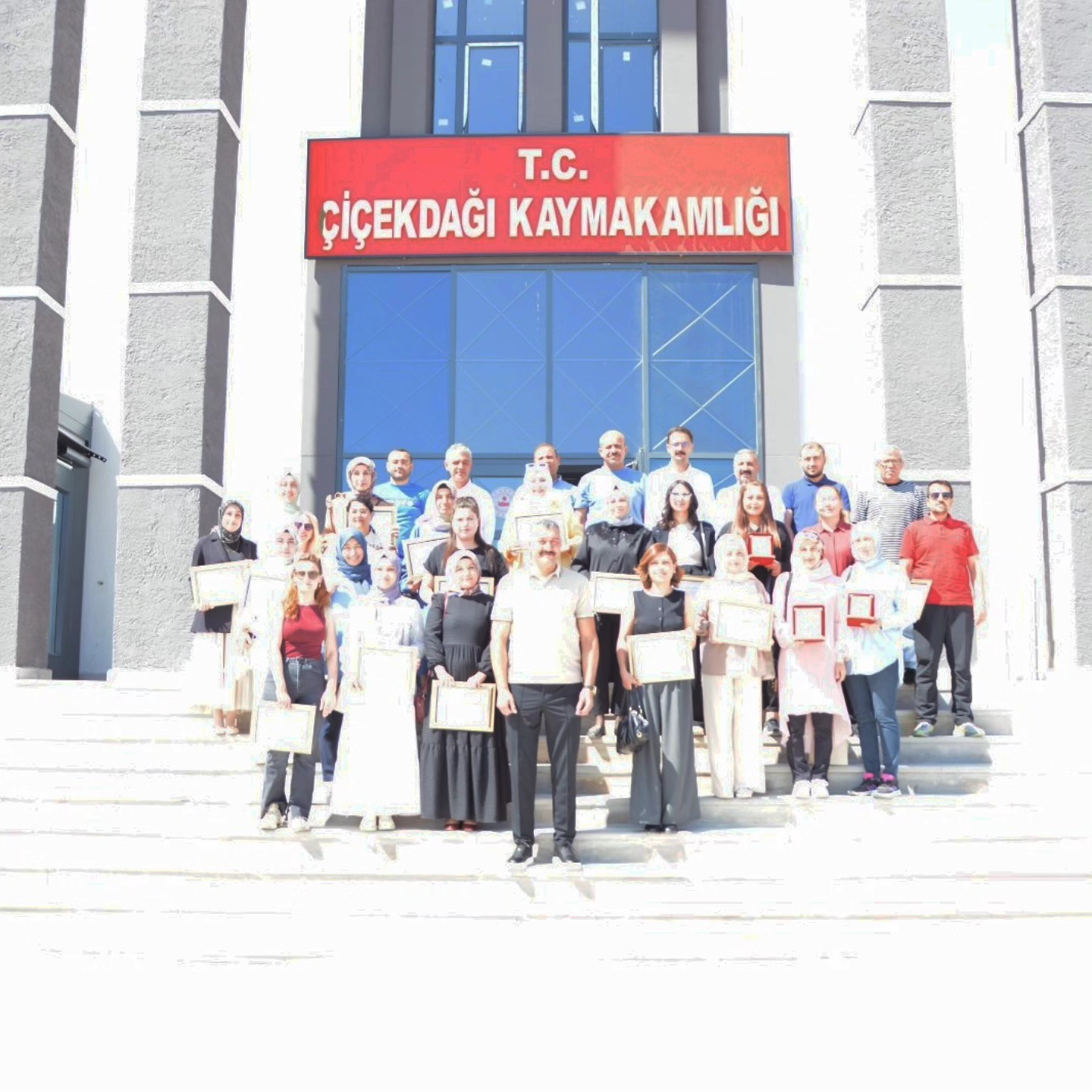Çiçekdağı’nda Örnek Öğretmenlere Anlamlı Teşekkür