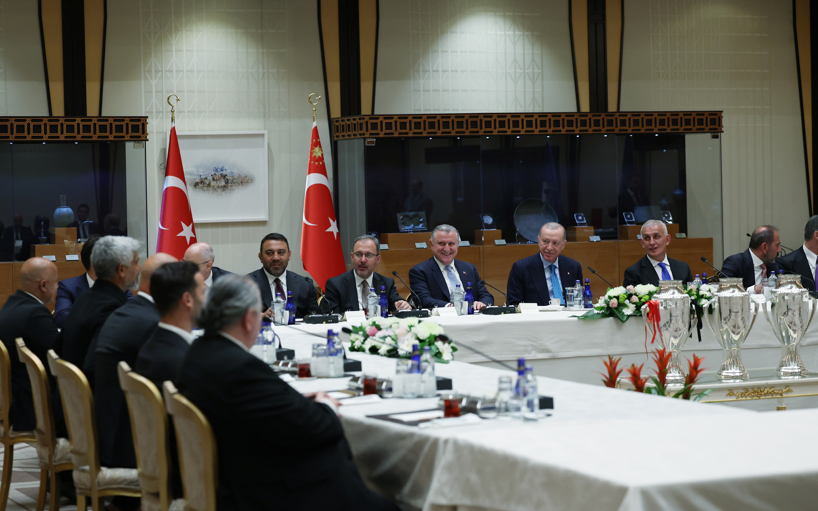 Cumhurbaşkanı Erdoğan, Süper Lige Yükselen Takımları Makamında Ağırladı (8)