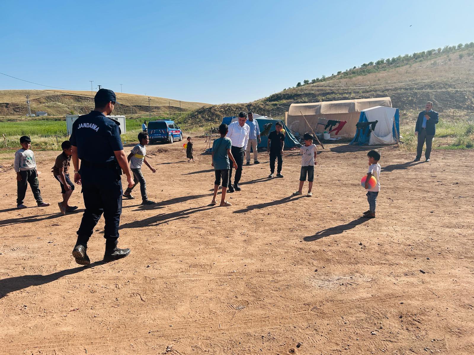 Gölcük Köyü’nde Gönülleri Kazandılar…