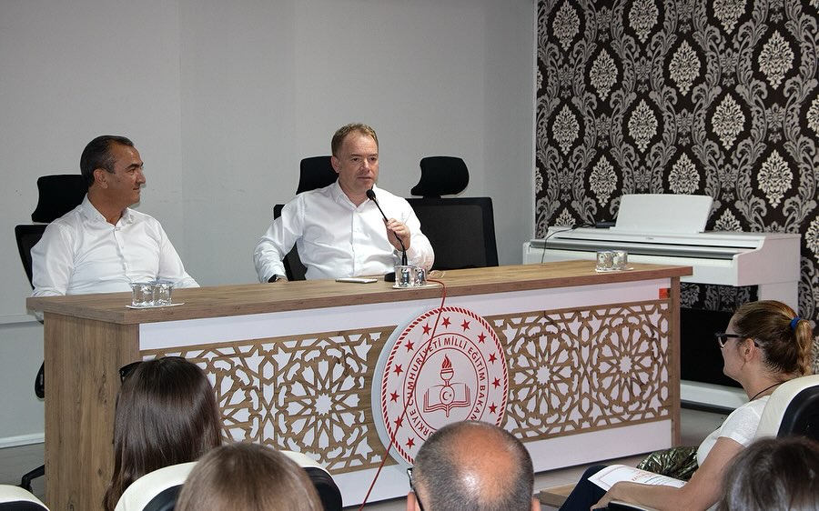 Kırşehir Çocuk Korusu Emekçilerine Belgeleri Takdim Edildi1