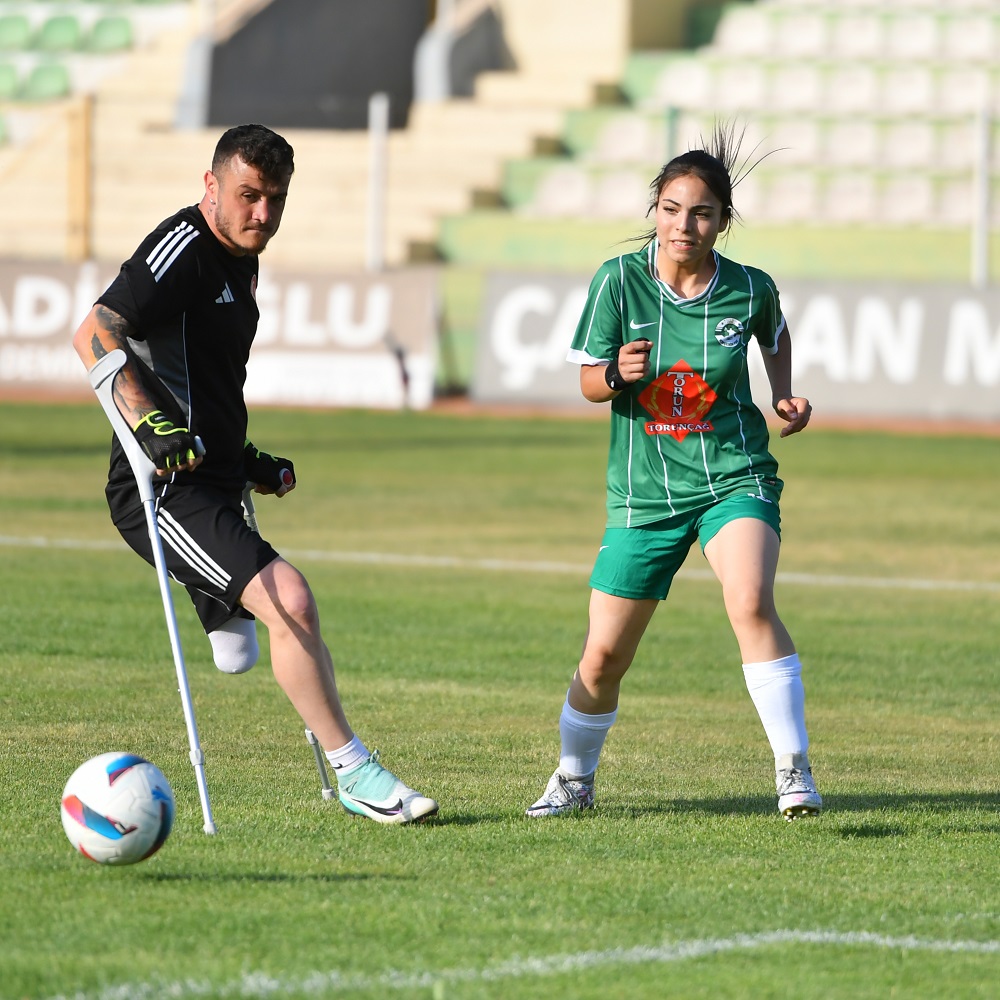 Kırşehir, Tarihi Maça Tanıklık Etti (5)