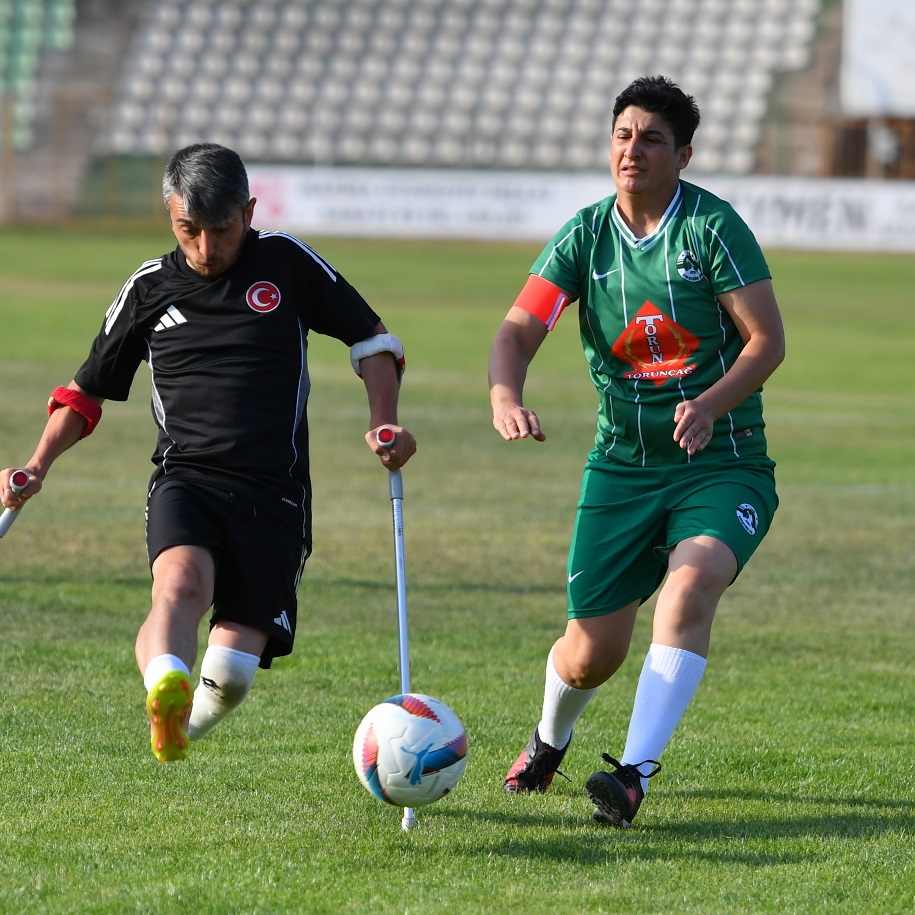 Kırşehir, Tarihi Maça Tanıklık Etti (6)