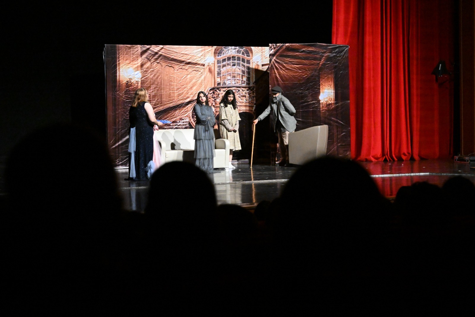 Kırşehir’de Çocuk Tiyatrosu Festivali Sona Erdi