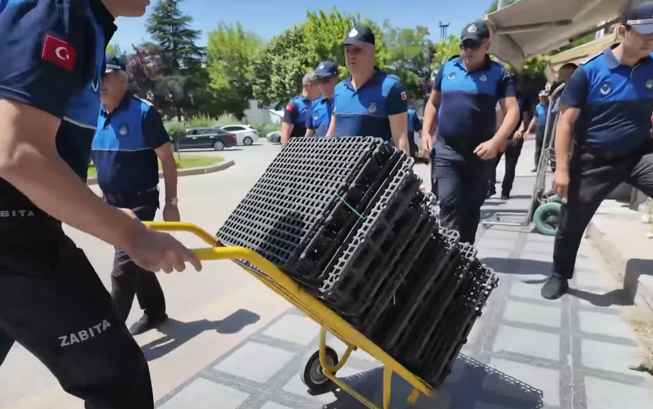 Kırşehir’de Kaldırım Işgallerine Geçit Yok4