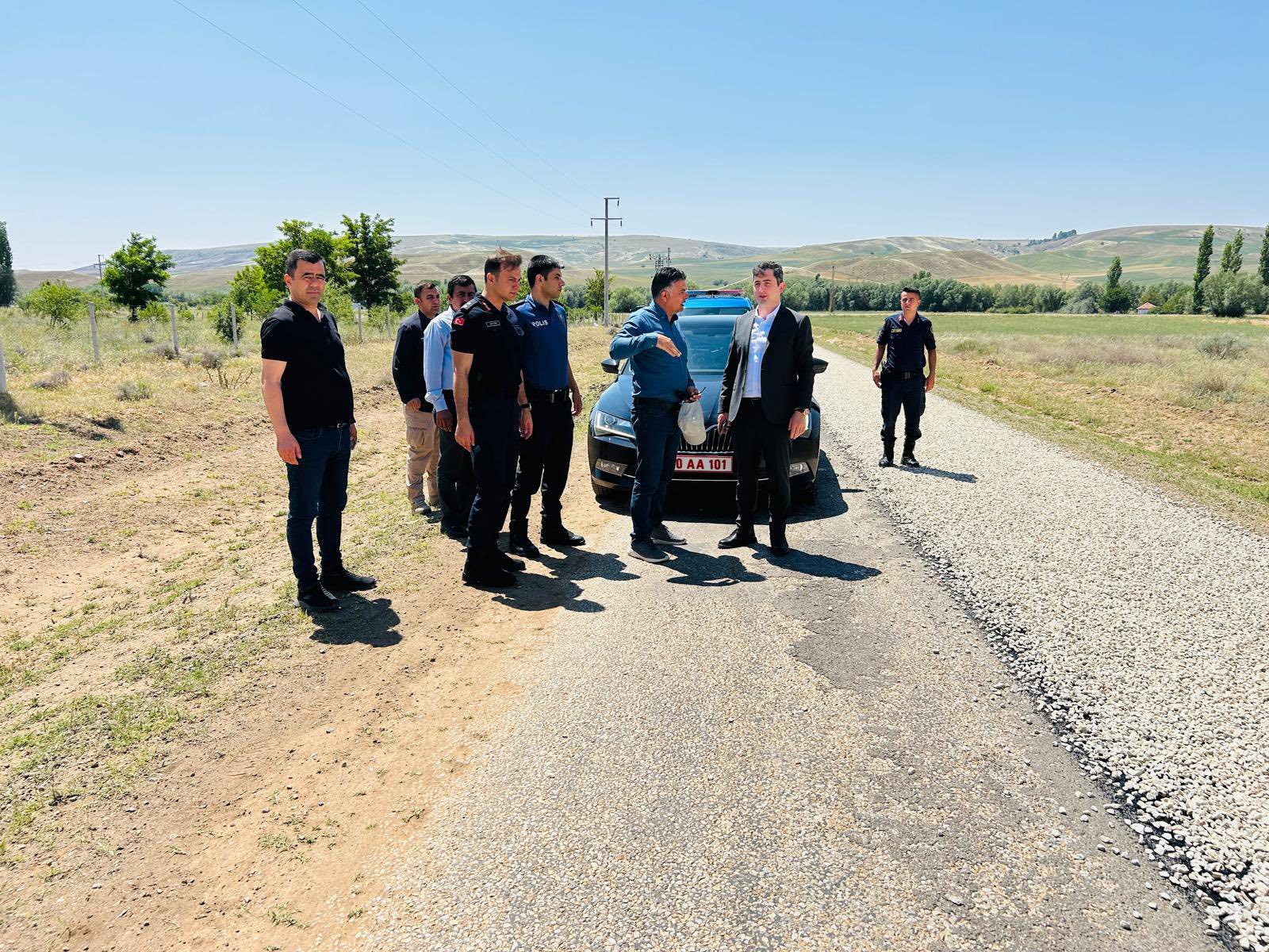 Kırşehir’de Köy Yolları Için Çalışmalar Devam Ediyor