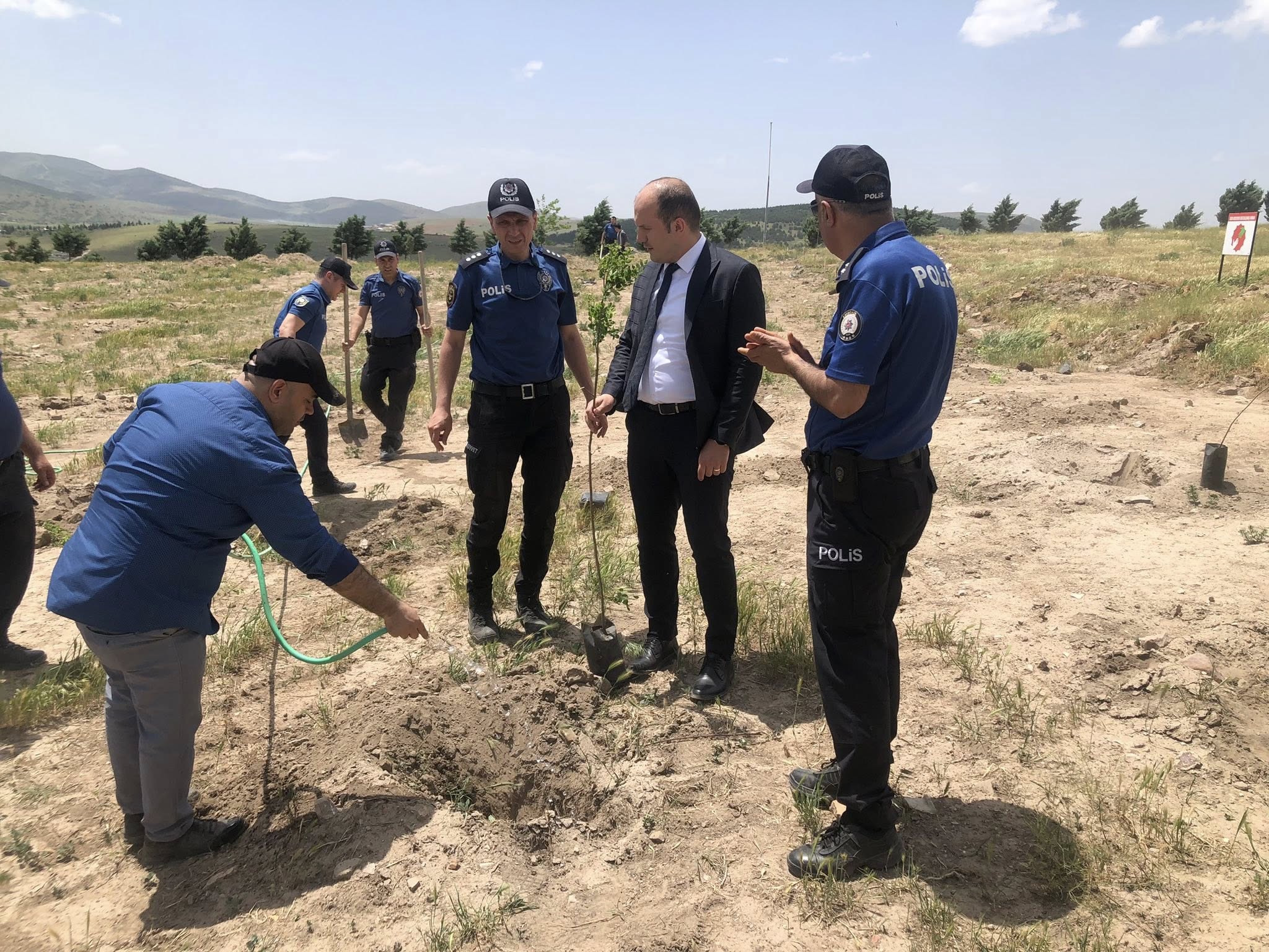 Kırşehir'de Polis Hatıra Ormanı'na Fidan Dikimi Gerçekleştirildi