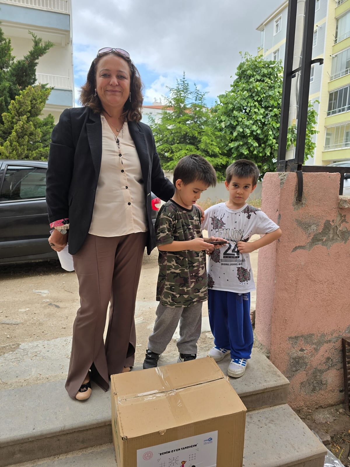 Mucur’daki Çocuklara Benim Oyun Sandığım Eğitim Seti Ulaştırıldı2