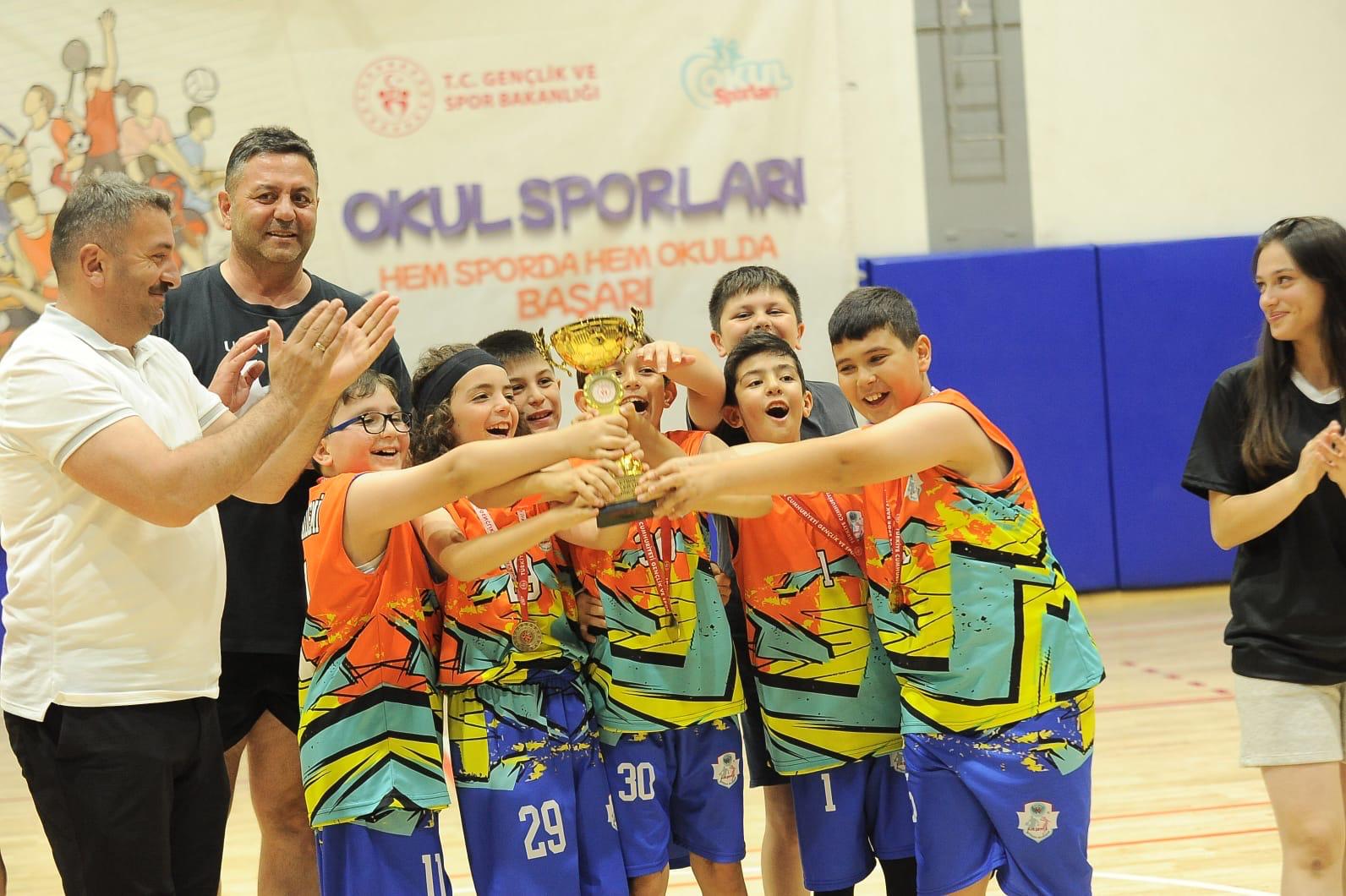 Şampiyon İlgimspor Oldu (1)