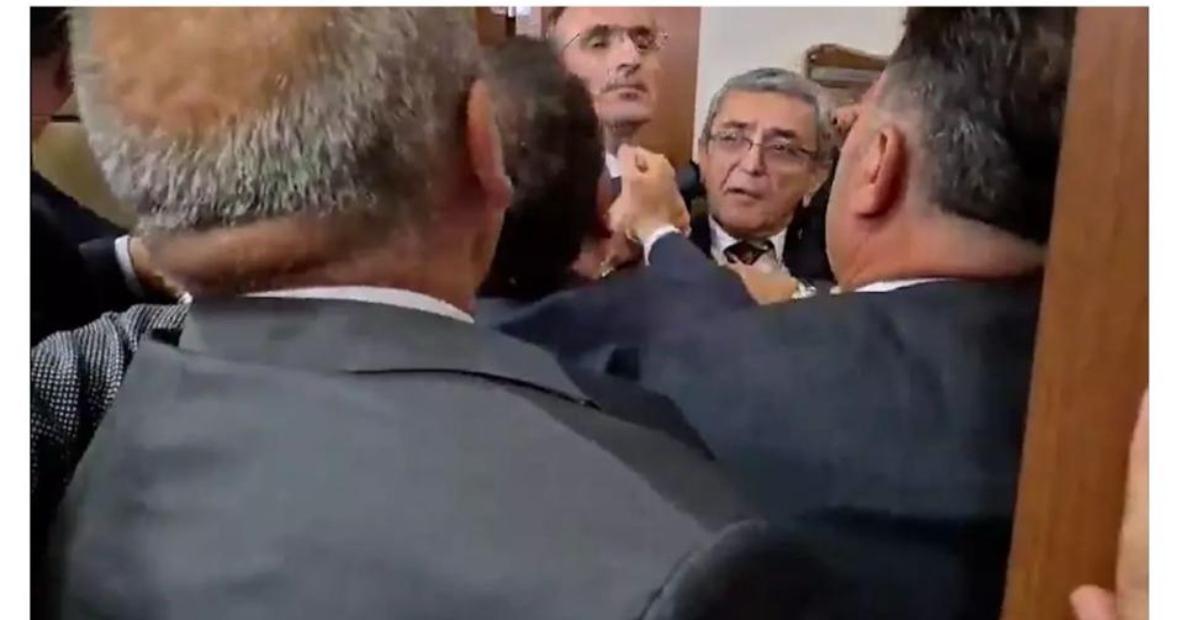 Tbmm’de Yumruklu Kavga2