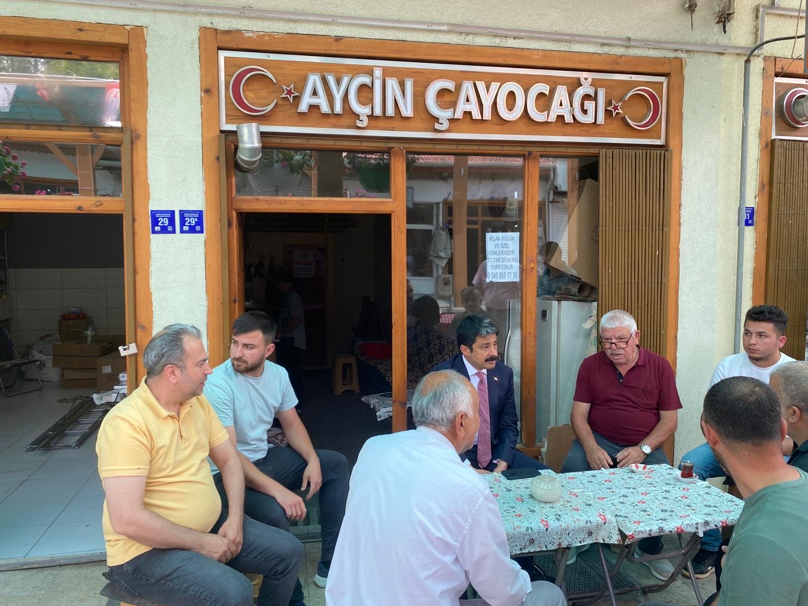 Vali Demiryürek, Uzun Çarşı Esnafı Ile Bir Araya Geldi