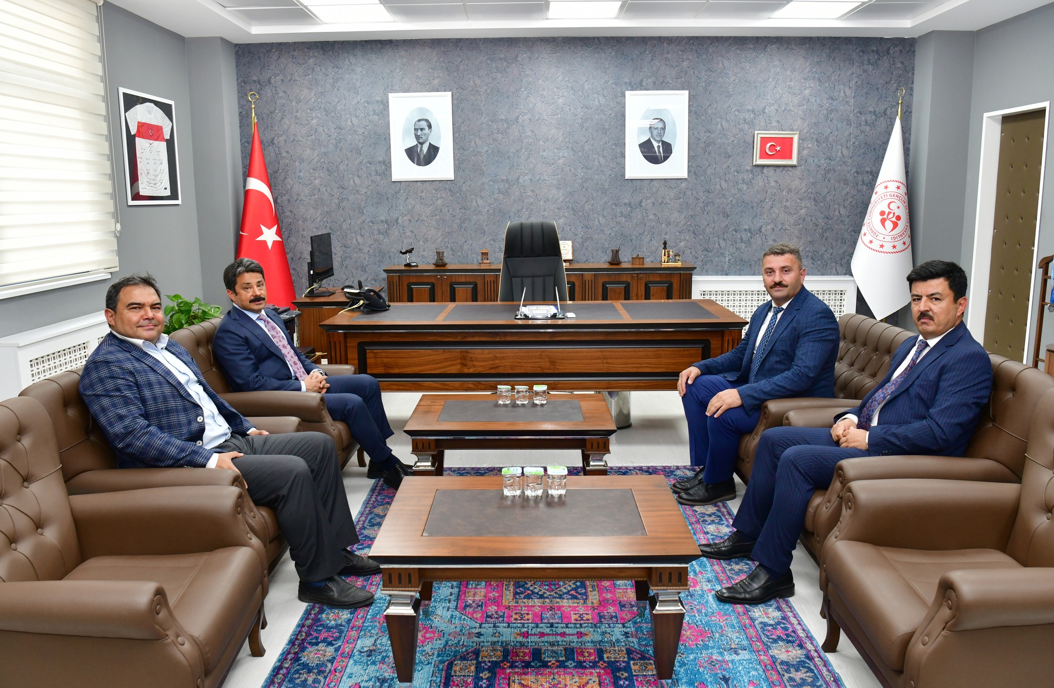 Vali Demiryürek’ten Spor İl Müdürü Çakmakçı’ya Ziyaret (1)-1