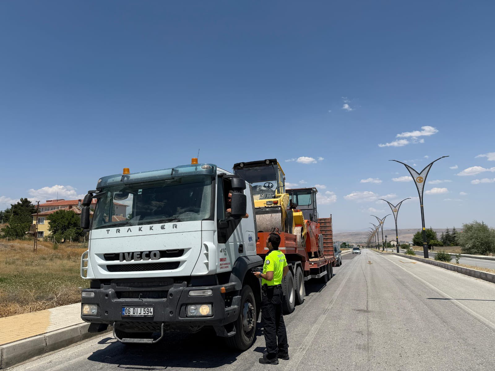 Çiçekdağı’nda Trafik Ekiplerinden Denetimsürücülere Kurallara Uyun Uyarısı1