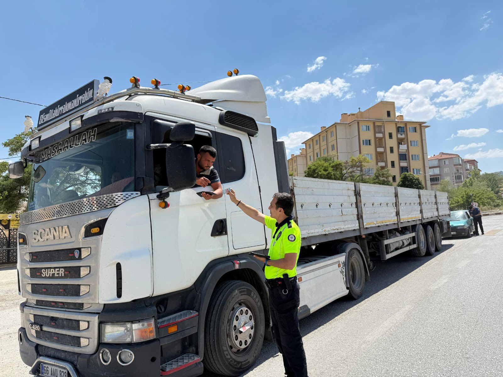Çiçekdağı’nda Trafik Ekiplerinden Denetimsürücülere Kurallara Uyun Uyarısı2