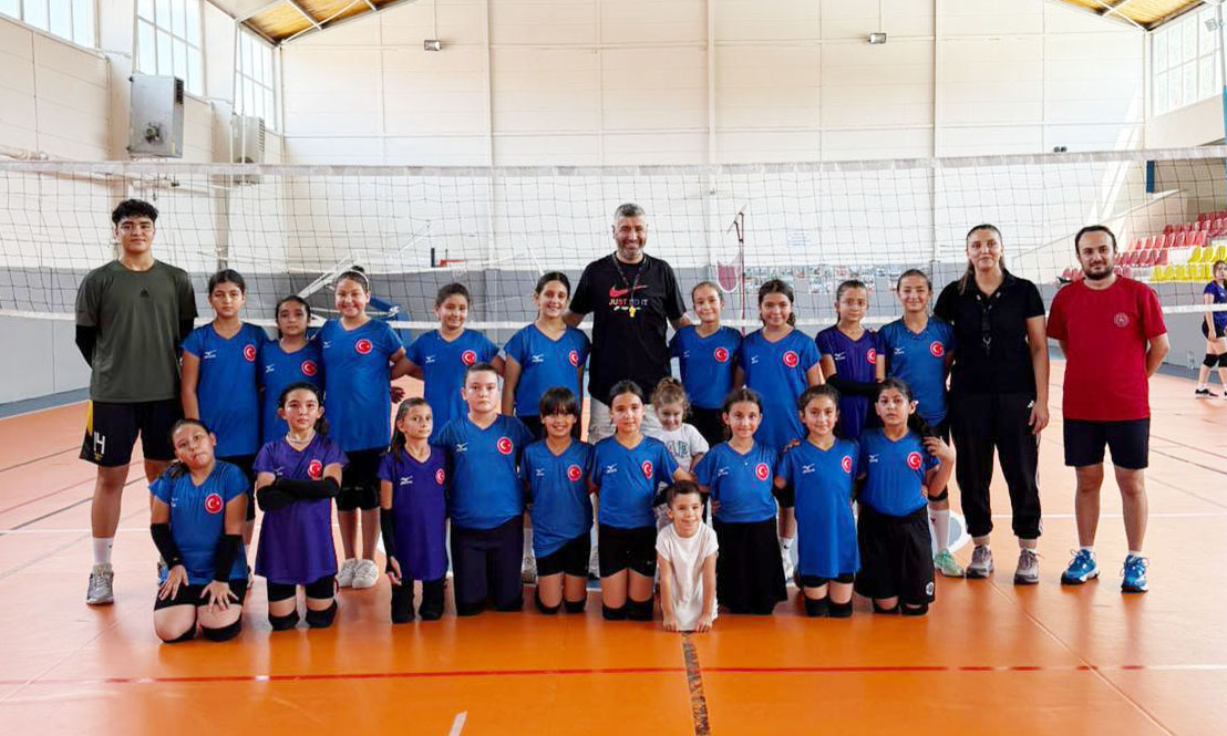 Hangül’den Genç Voleybolculara Ziyaret (1)