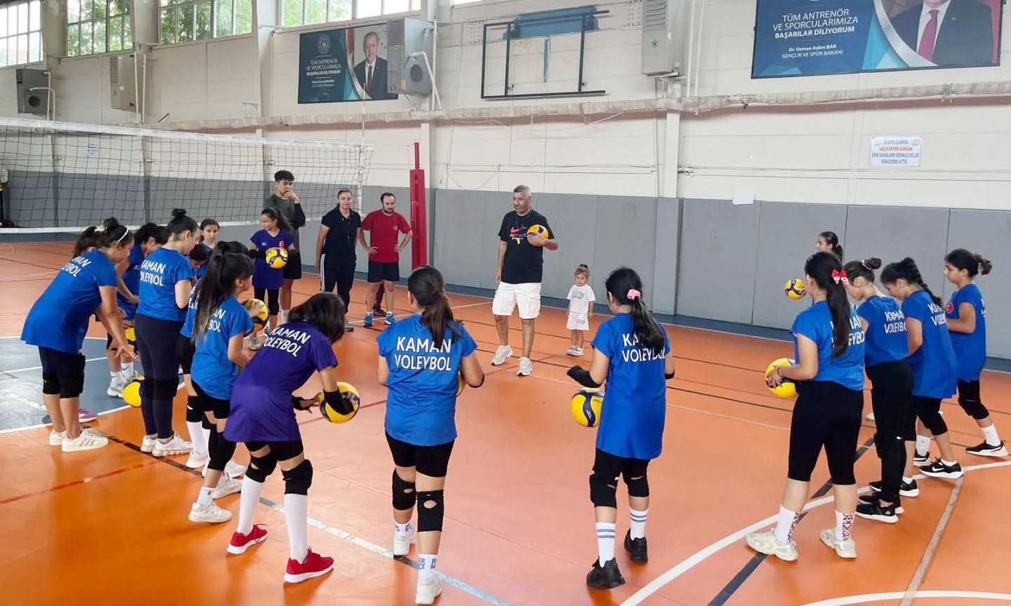 Hangül’den Genç Voleybolculara Ziyaret (2)