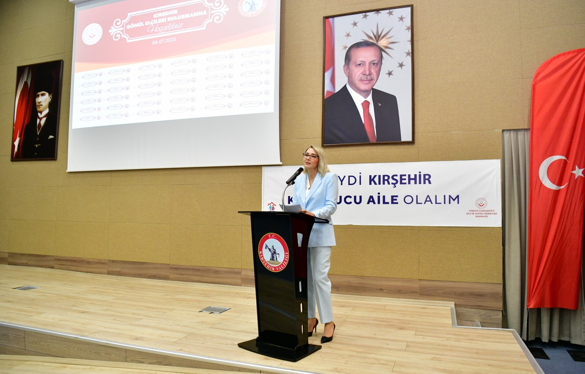 Kırşehir’de Gönül Elçileri Koruyucu Aile Farkındalığı Için Bir Araya Geldi2